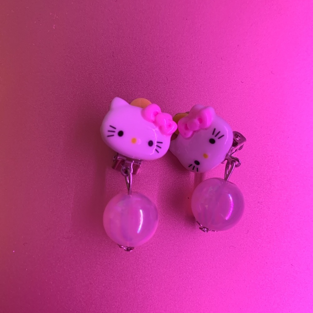 hello kitty hair clips